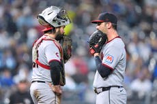 Guardianes mantienen ventaja de 1 juego en la Central de la LA y vencen 12-9 a Reales