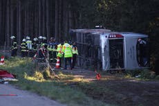 Dos muertos en Alemania tras volcar un autobús que llevaba turistas filipinos