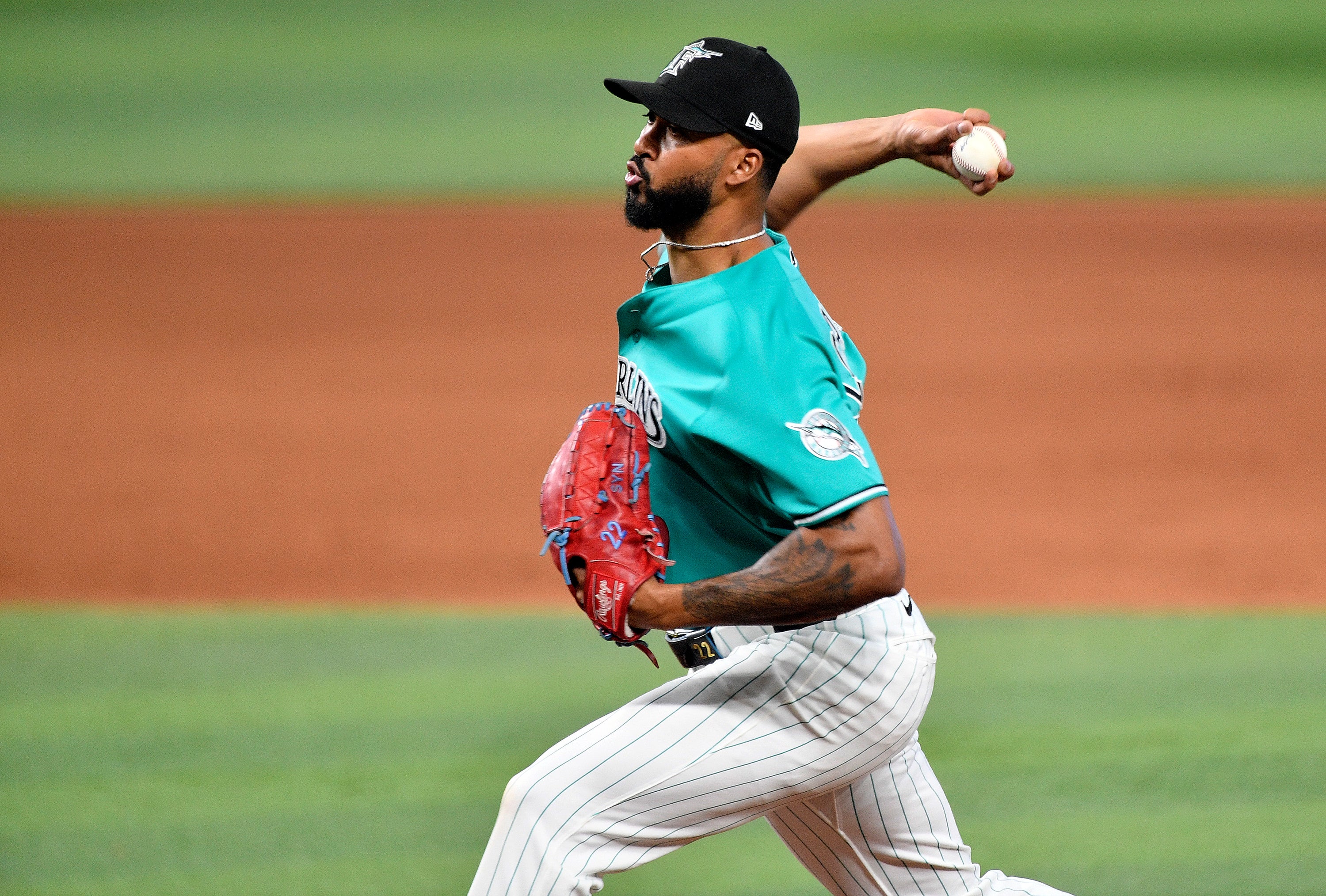 BRAVOS-MARLINS