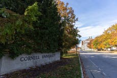Exalumna demanda a Cornell por presunta violación grupal y cuestiona los castigos