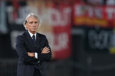Roberto Mancini parece admitir que tuvo un "doble contrato" cuando dirigió a Man City