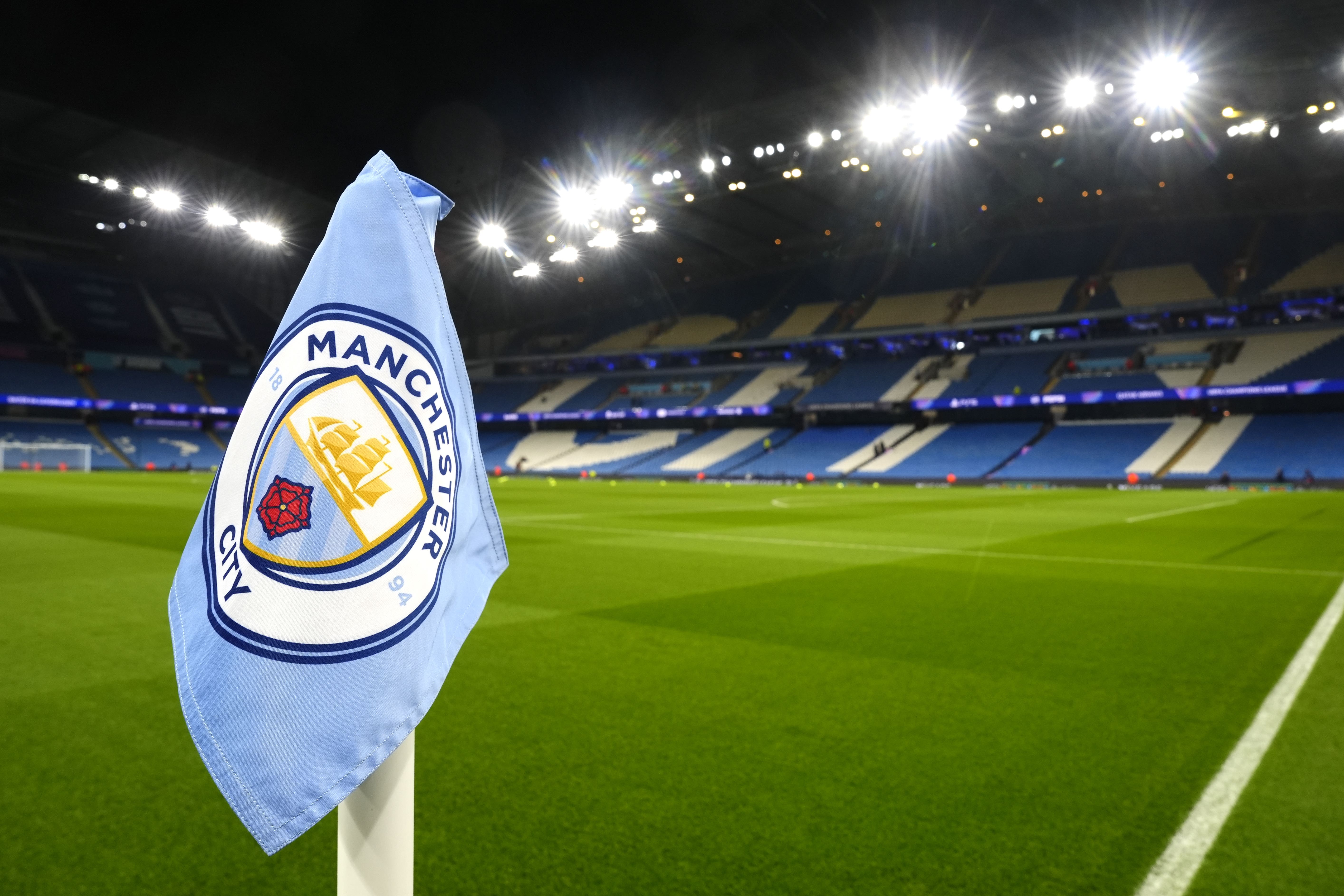 Se descubrió que el Manchester City participó en un esquema de casi mil millones de libras esterlinas para inflar los ingresos o reducir los costos mediante una serie de acuerdos “fraudulentos”