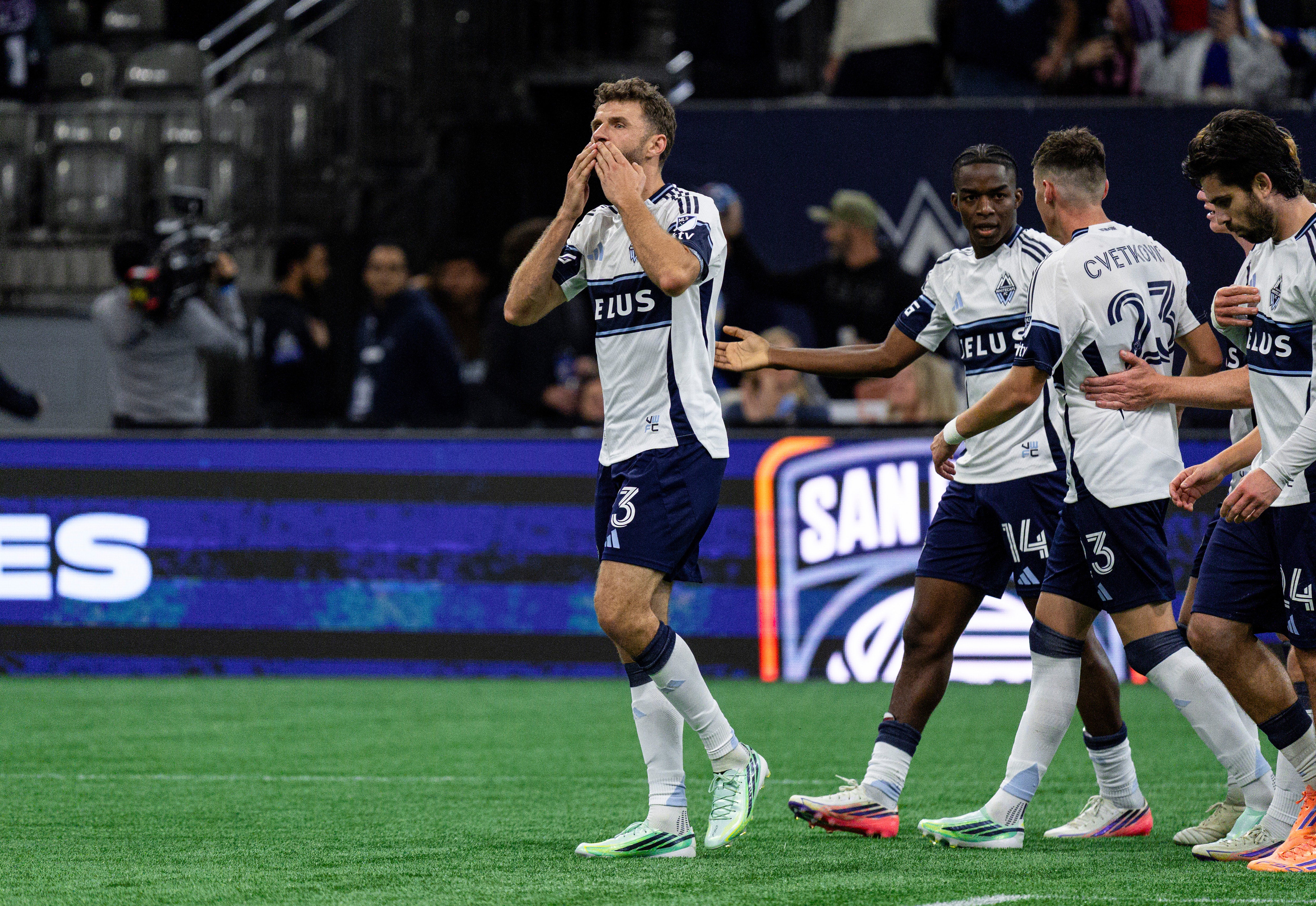 MLS-VANCOUVER-MULLER