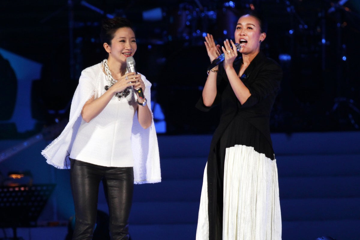 China grants singer exemption for unapproved concert song