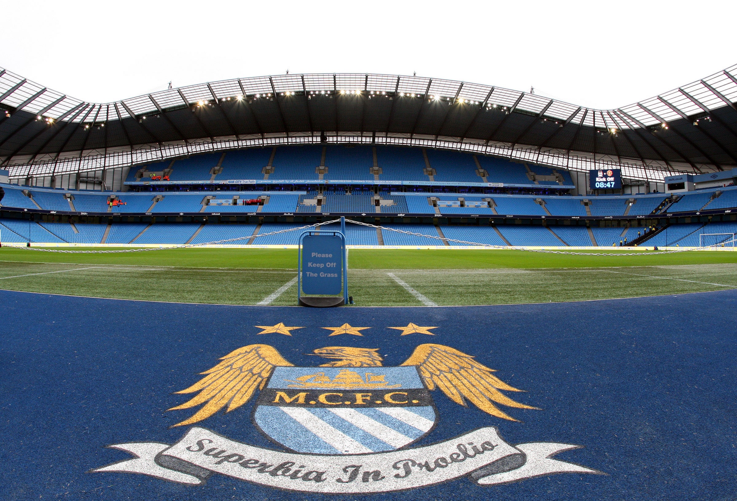 MAN CITY RASTRO DINERO