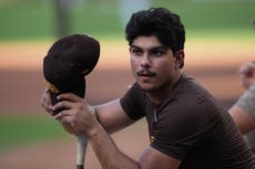 Ethan Salas de Padres aparece en alineación de 2do Juego; sería el cátcher más joven en playoffs