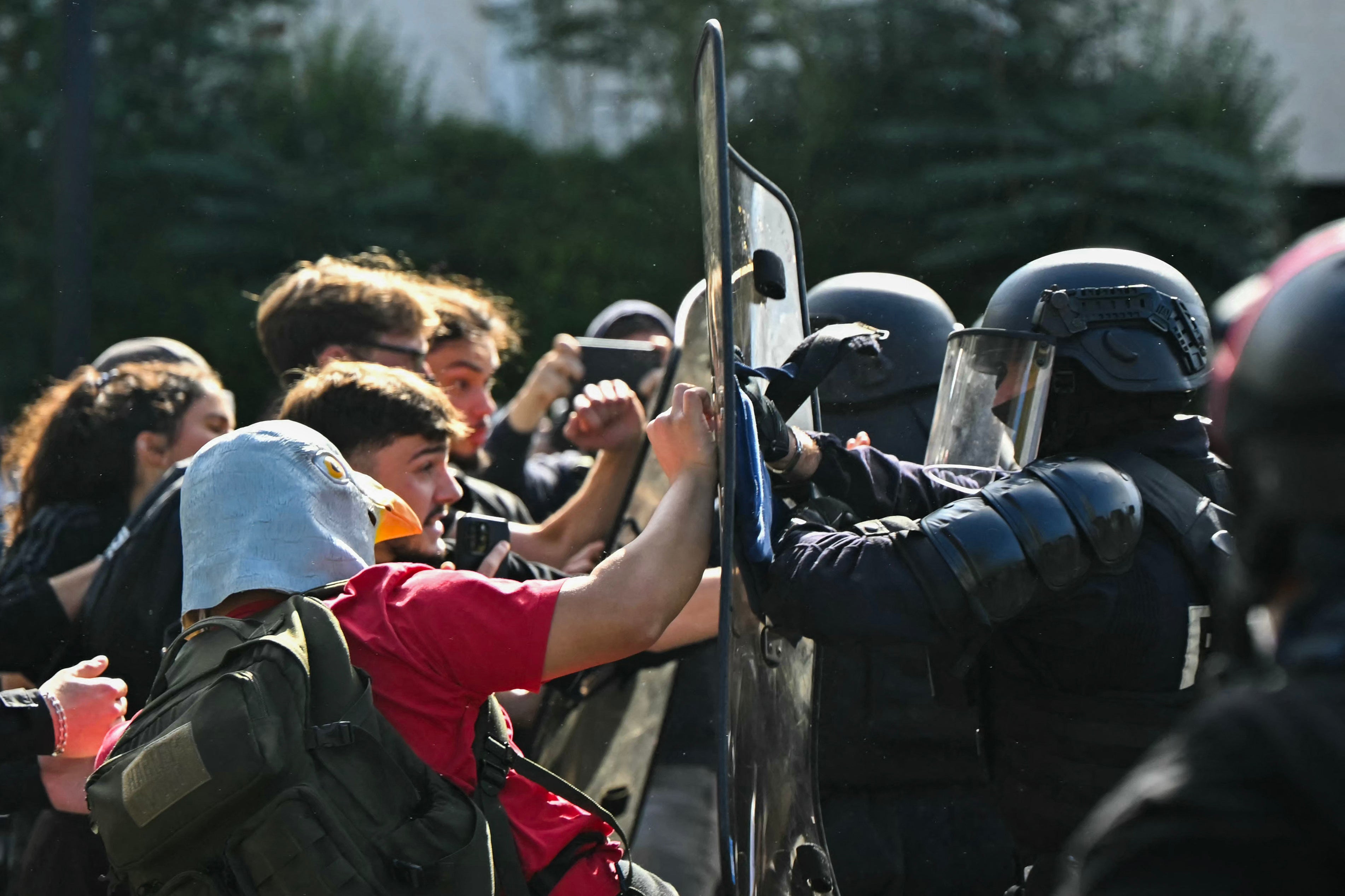 Los alumnos organizaron bloqueos frente al instituto Le Corbusier, en Aubervilliers