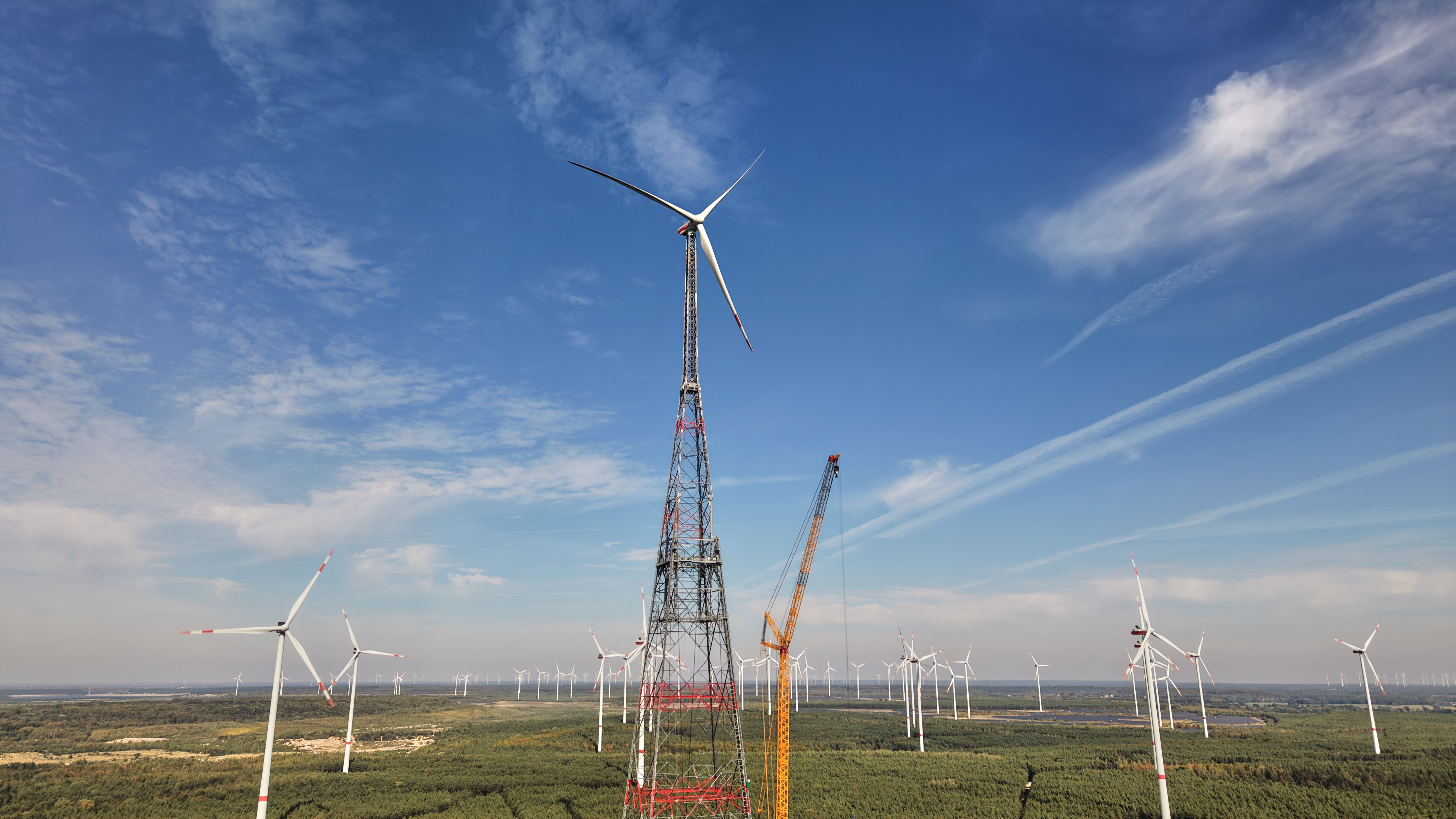 Turbina eólica más alta que la Torre Eiffel busca aumentar la producción eléctrica alemana