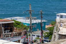 Puerto Rico enfrenta tarifa eléctrica récord por alza de demanda y costos