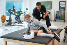 Prospecto de los Atléticos Ryan Lasko busca recuperarse tras lesión de cuello y parálisis