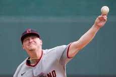 Guardianes nombran a Parker Messick abridor del 1er juego de serie divisional ante Medias Blancas