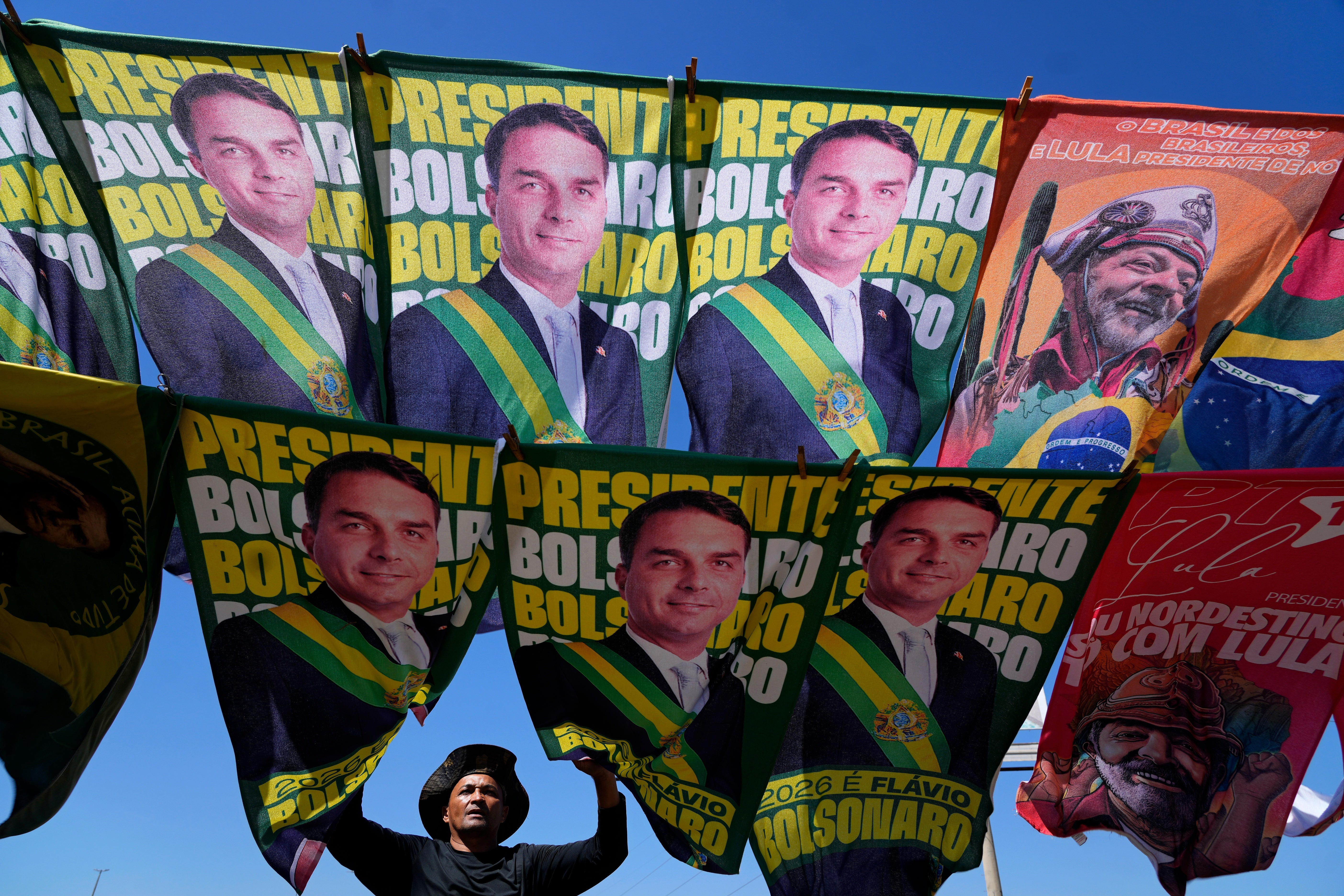 Candidatos presidenciales de Brasil desdeñan debate televisivo antes de elección del domingo
