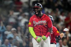 Bravos disparan 3 jonrones, incluido uno de 3 carreras de Harris, para eliminar a Filis