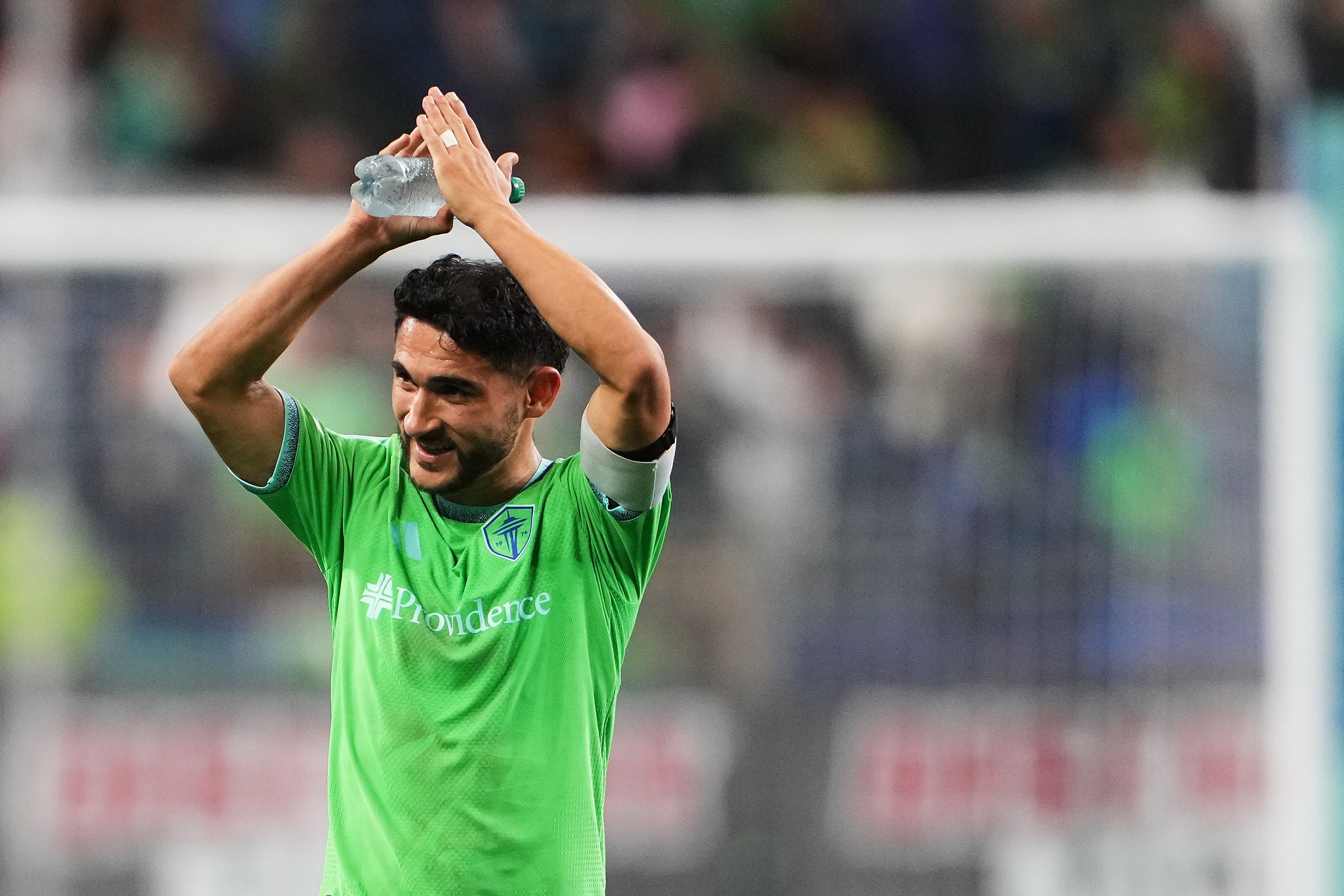 Roldán marca a los 90 y Sounders superan 2-1 a Sporting Kansas City en la MLS