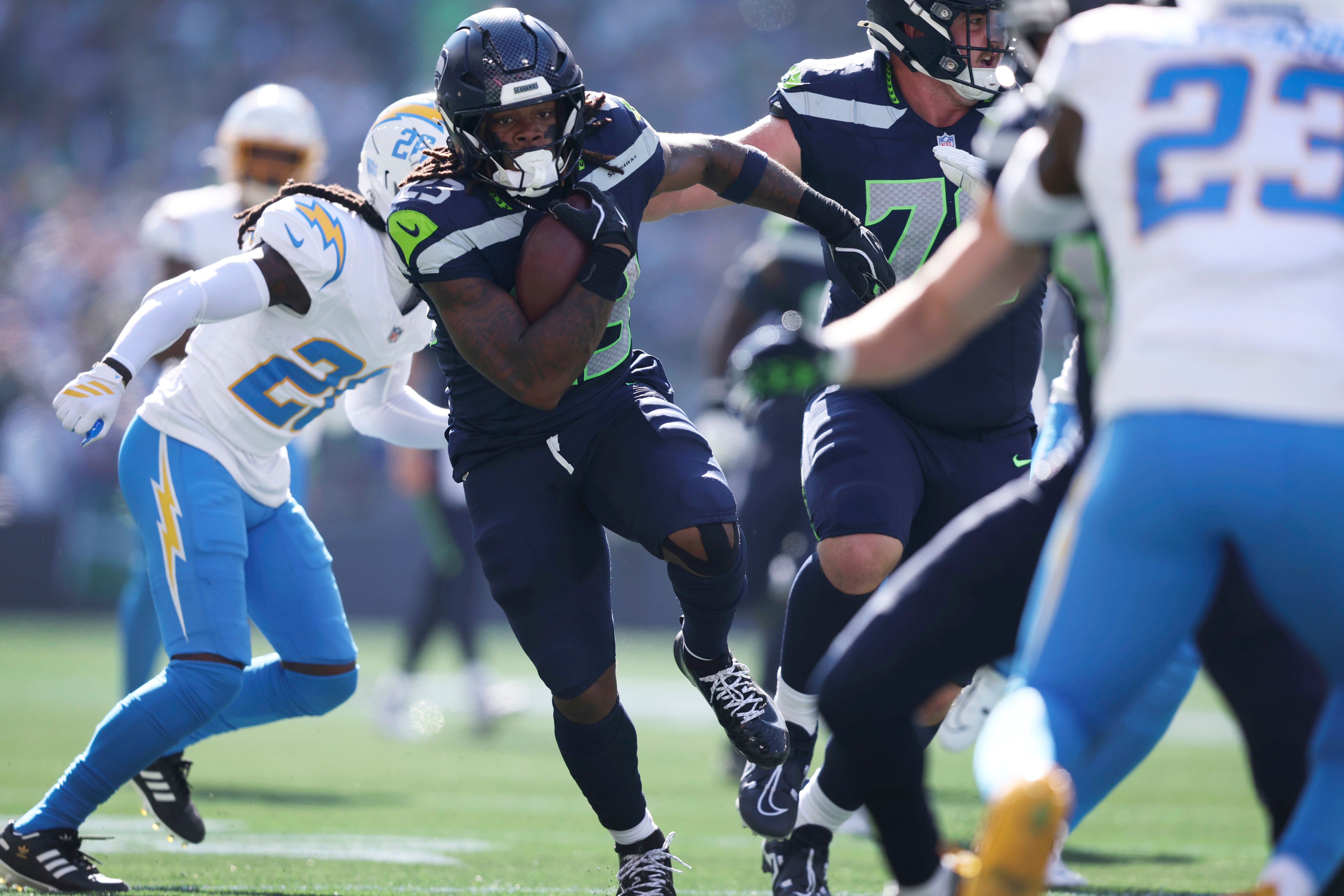 Emanuel Wilson impulsa a Seahawks 30-23 ante Chargers que suman 4ta derrota al hilo