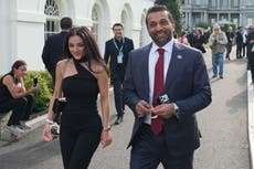 El director del FBI, Kash Patel, se compromete con su novia, la cantante Alexis Wilkins