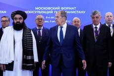Rusia recibe una delegación talibán y a otros para consultas sobre Afganistán