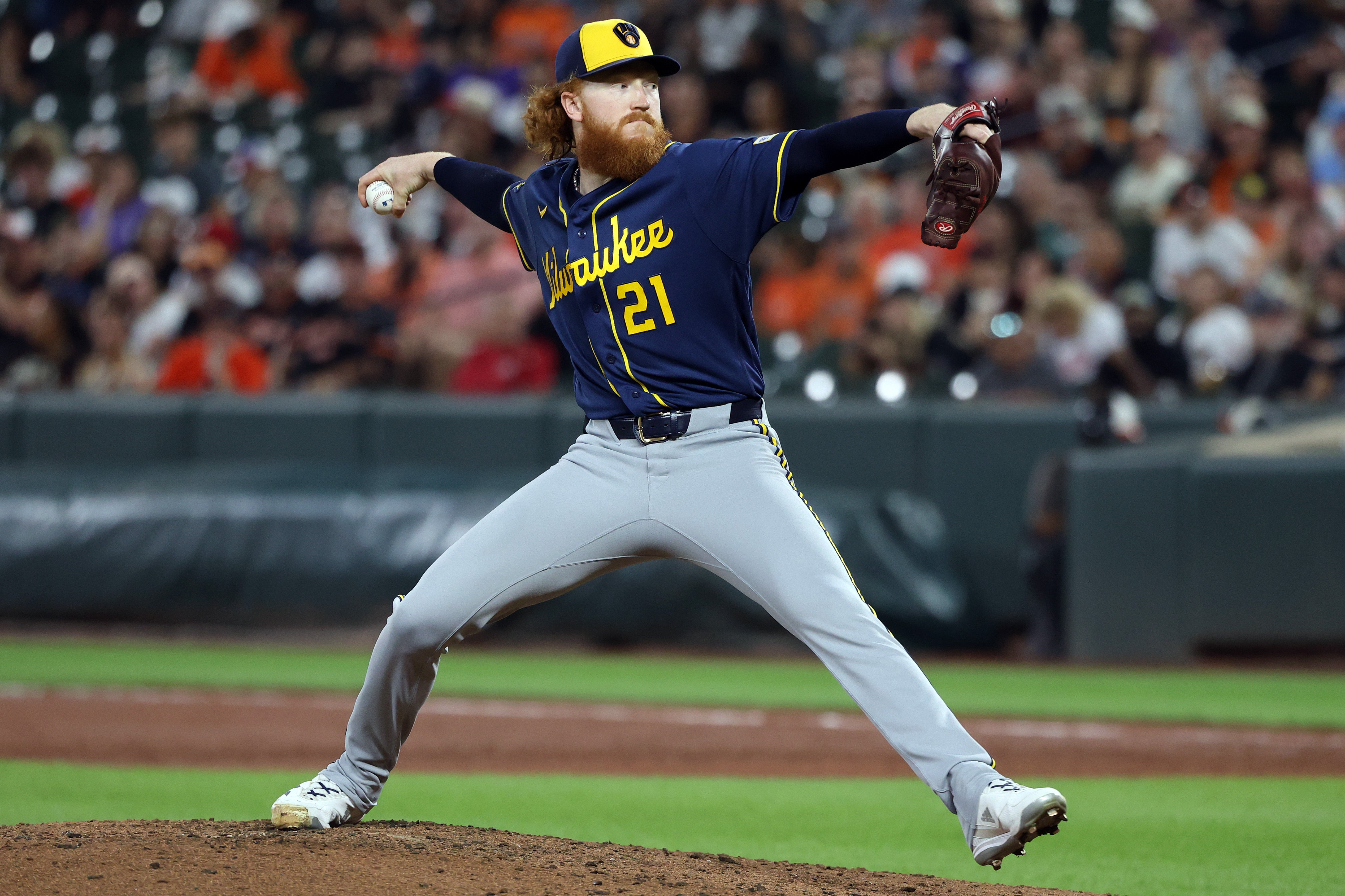 Padres minimizan rumores de señas tras el colapso de Mason Miller y el 0-2 ante Cerveceros