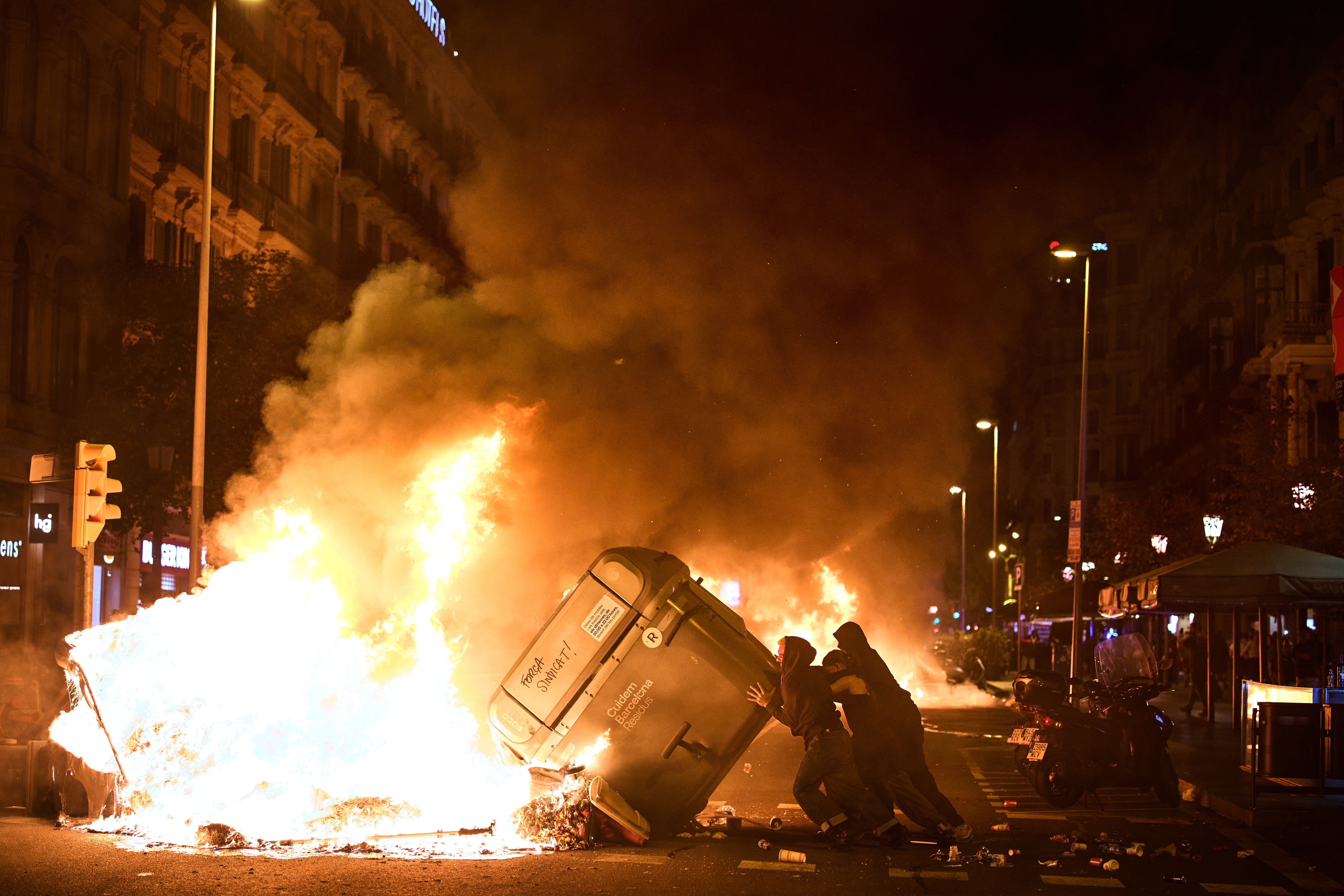 Fotos de las protestas en Barcelona por la crisis de vivienda en España