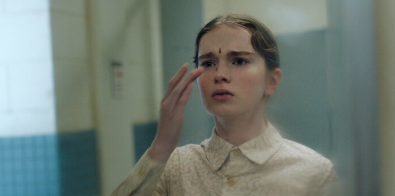 Summer H. Howell lo da todo en ‘Carrie’