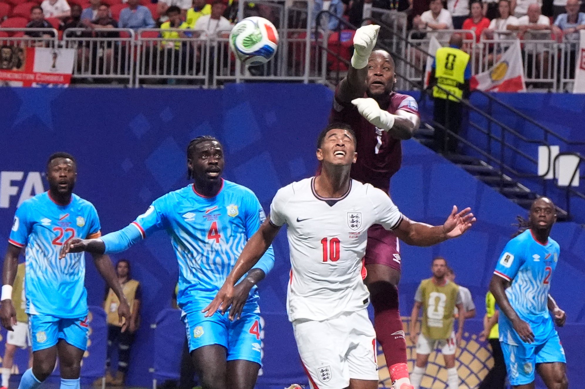 Informes: FIFA sabía antes del Mundial que el arquero de Congo era inelegible