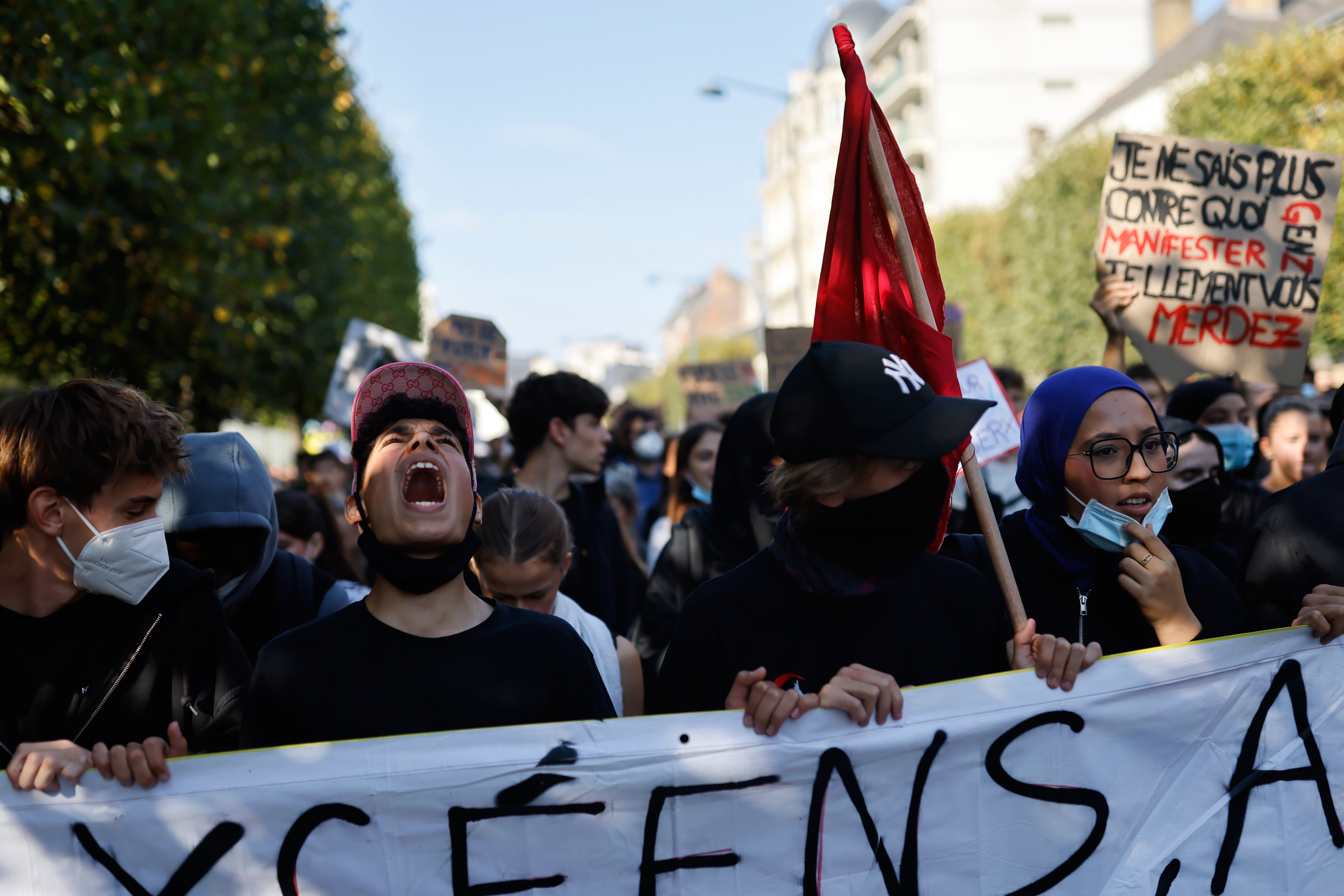 Las protestas comenzaron en septiembre en los barrios marginales de París y llevan ya dos semanas en marcha
