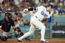 Roberts mueve a Ohtani al quinto bat de Dodgers en Juego 3 de NLDS ante Bravos