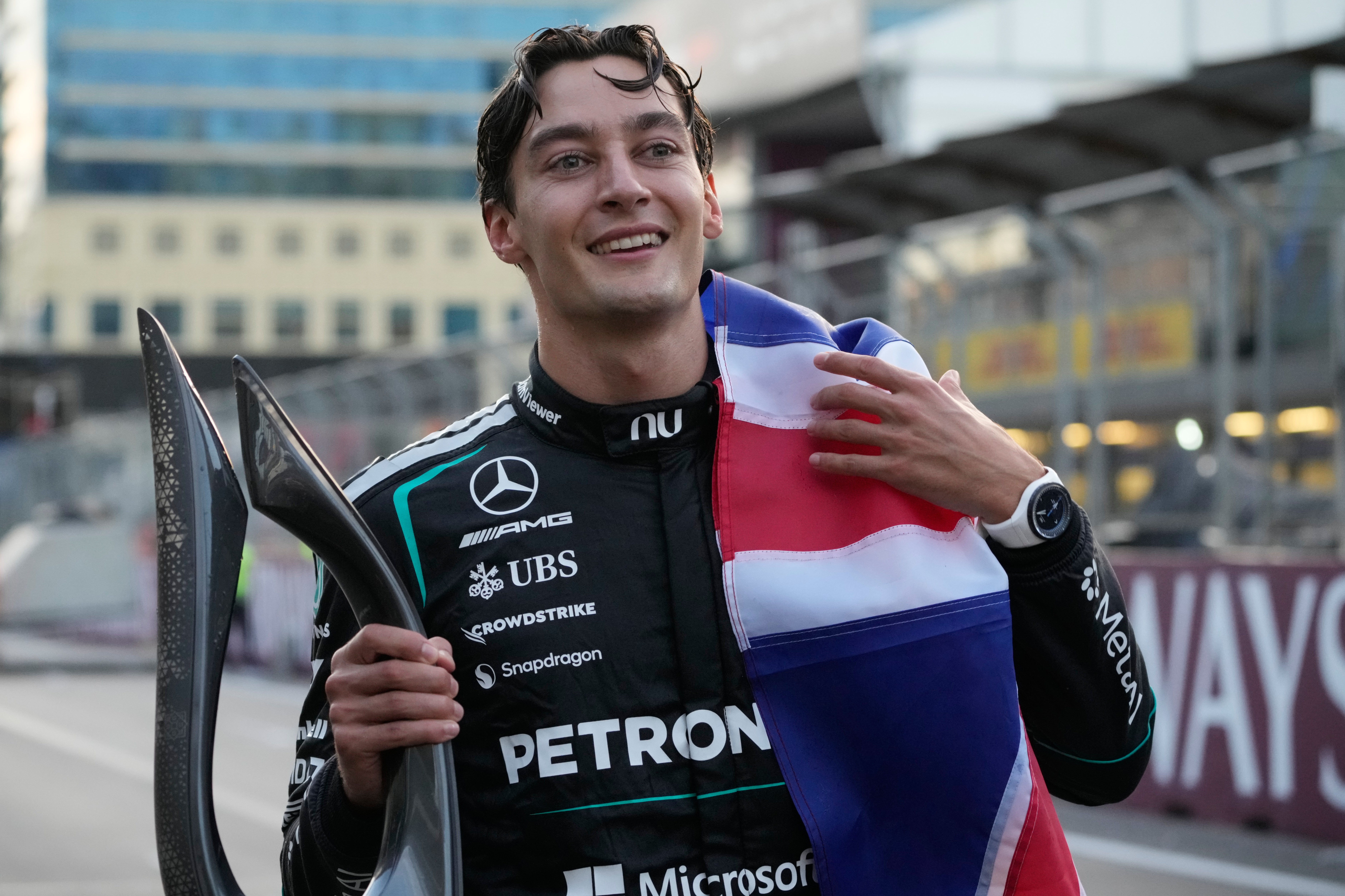 Russell, penalizado por unidad de potencia en Singapur. Antonelli podría ampliar liderato en la F1
