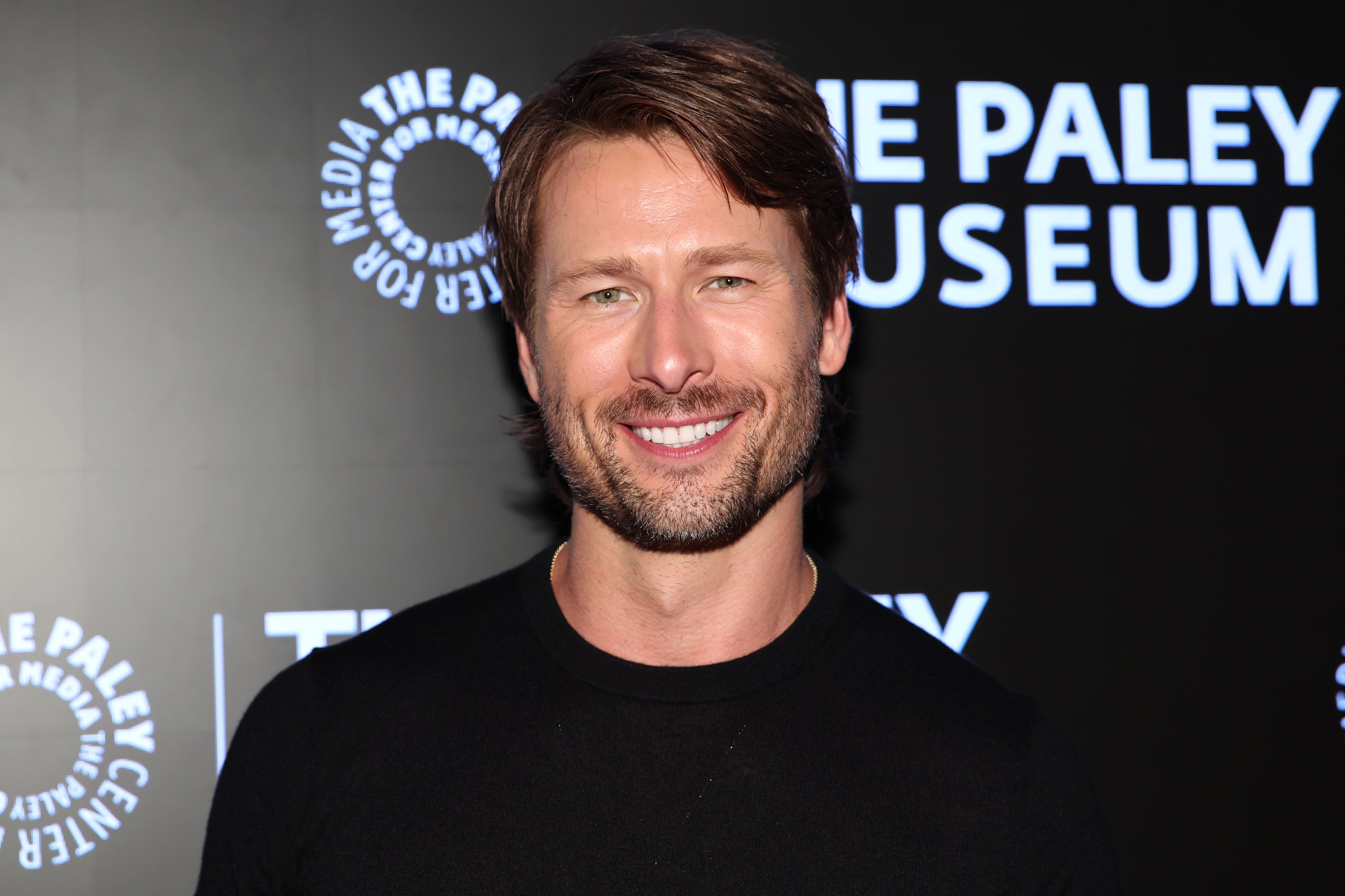 <p>Glen Powell afirmó que cree que “la política divide a las personas”</p>