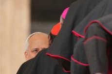El papa León XIV revisa la polémica apertura de Francisco a católicos divorciados