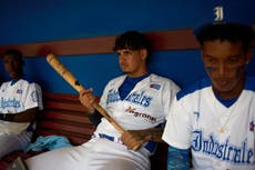 Novedad en el béisbol cubano: equipo insignia de la capital estrena logotipo de patrocinador privado