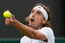 Tsitsipas avanza en el Masters de Shanghái y Hurkacz espera a Djokovic