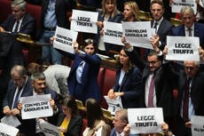 Parlamento italiano aprueba reforma electoral, victoria para Meloni