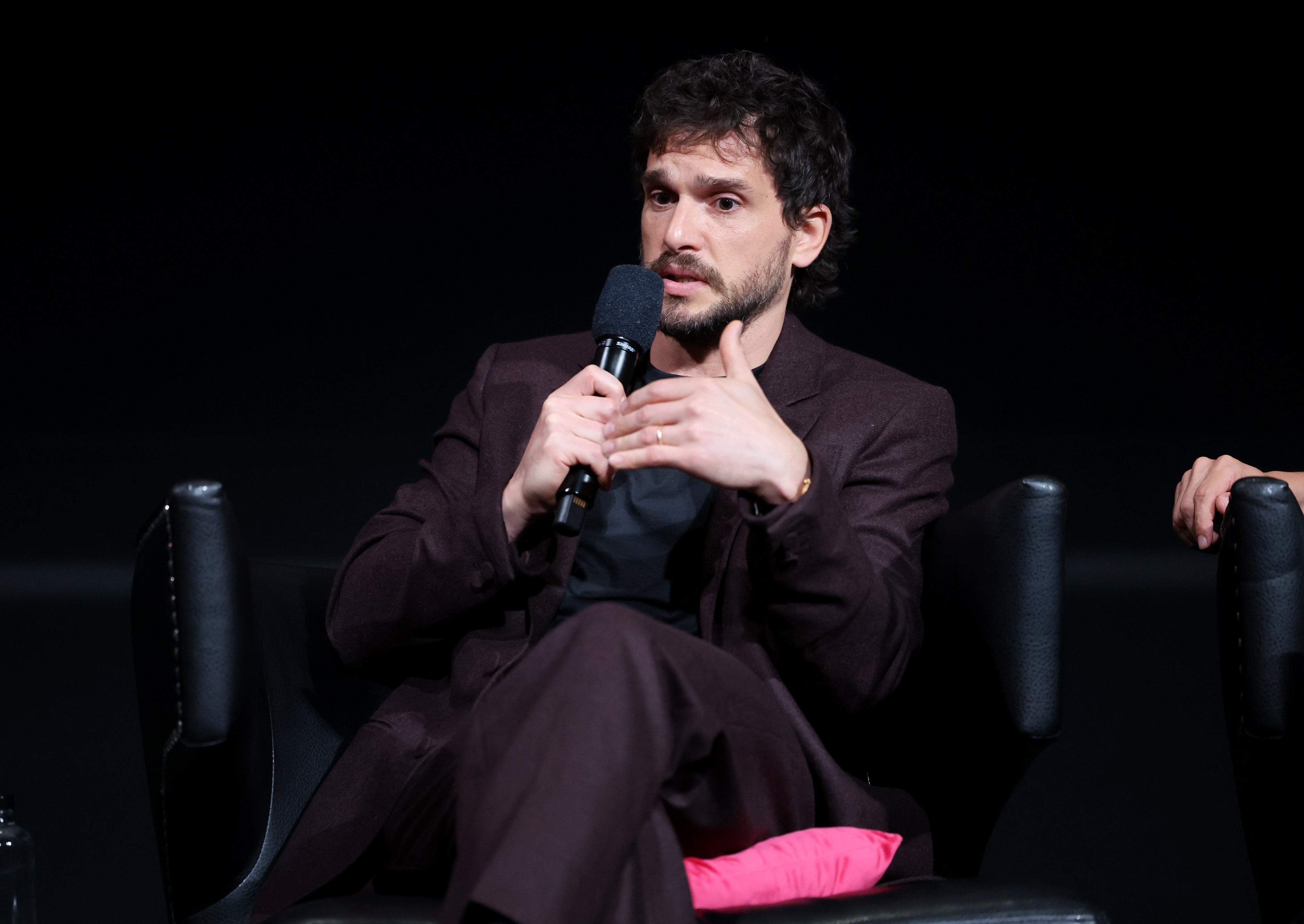 Kit Harington afirmó que estaba encantado de haberse incorporado a la serie de ‘Harry Potter’