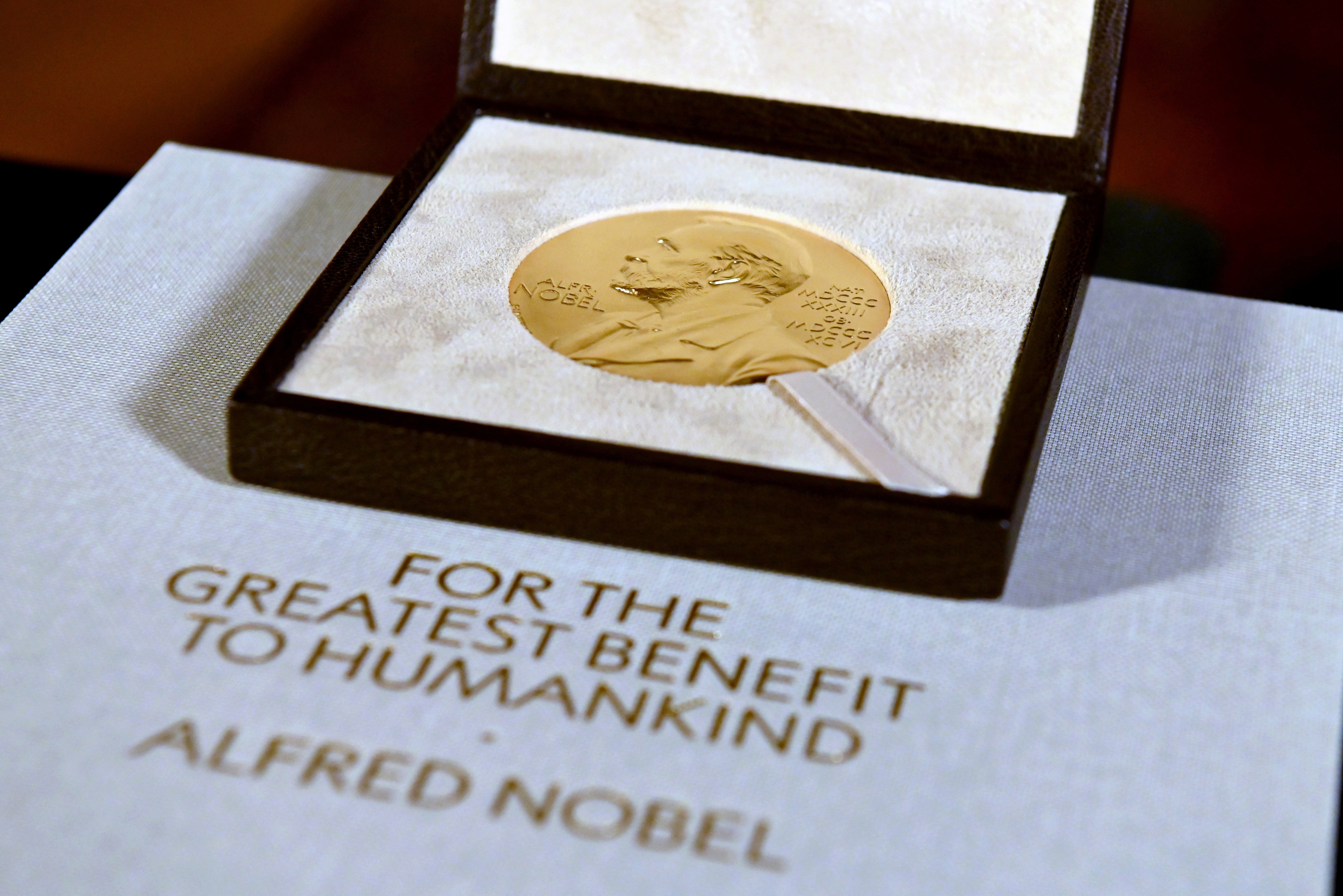 EUR-GEN NOBEL-PAZ