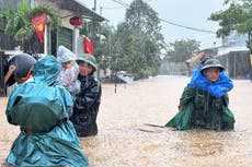 Vietnam moviliza soldados tras intensas lluvias que causan inundaciones y riesgo de deslaves