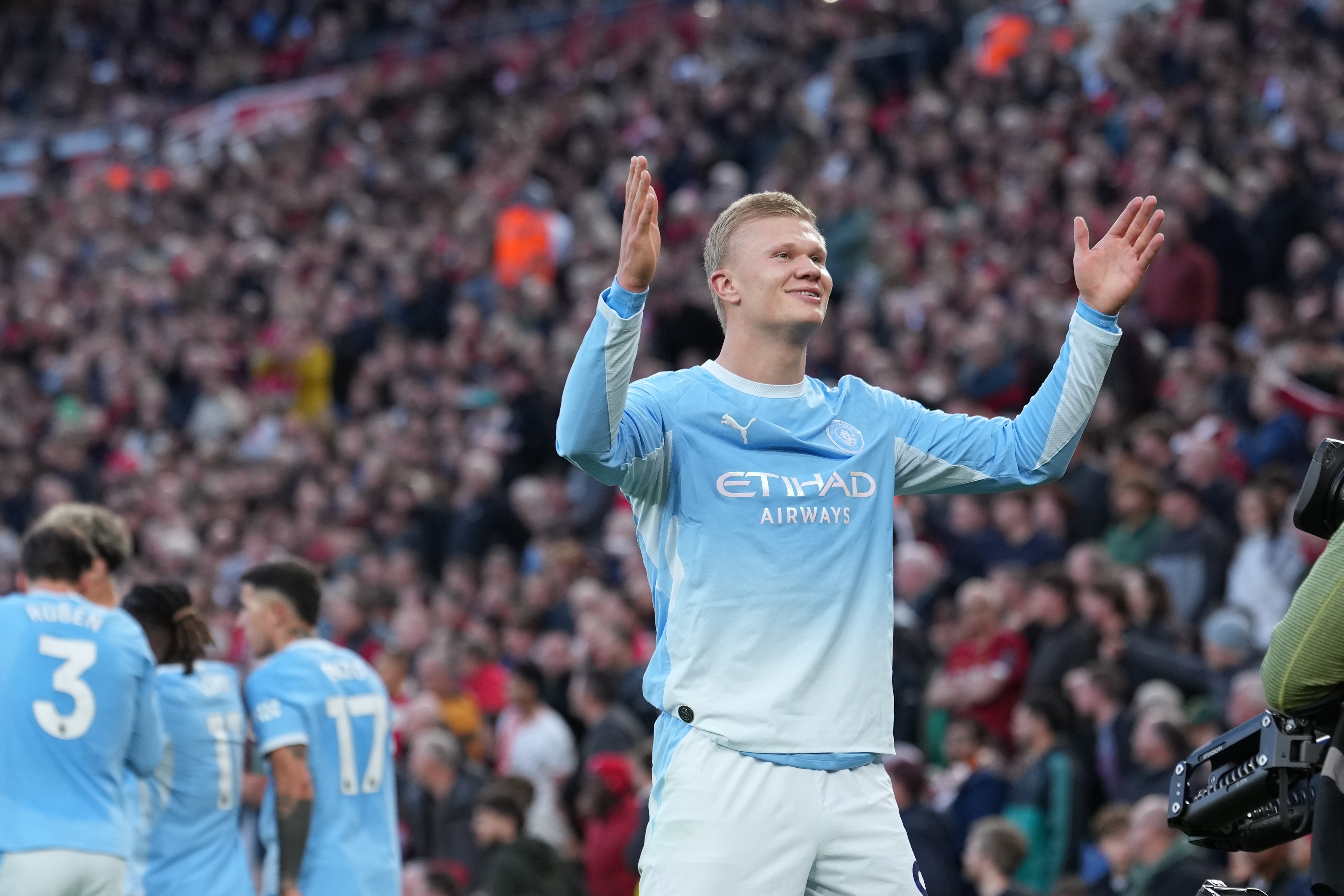 Man City, en medio de escándalo, vuelve a la Champions ante PSG. Barcelona va a Galatasaray