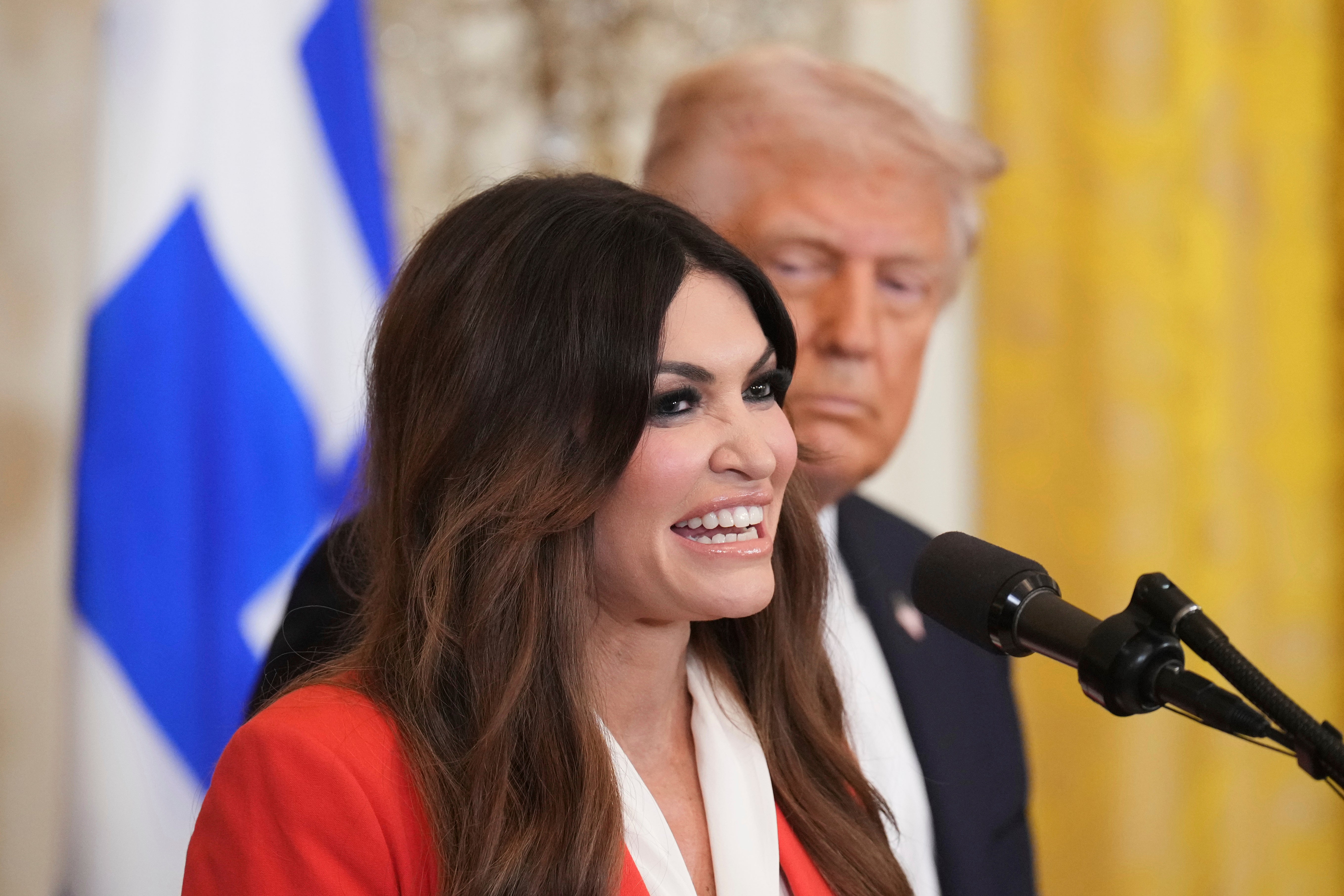 EEUU solicita la renuncia a su embajadora en Grecia, Guilfoyle, tras informes de conducta indebida
