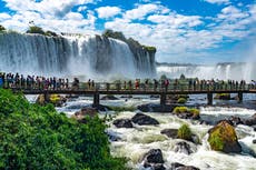 Las Cataratas del Iguazú cierran por el aumento extremo del caudal del río
