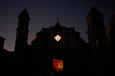 Catedral de La Habana ilumina su fachada con vitral como símbolo de esperanza en tiempo de crisis