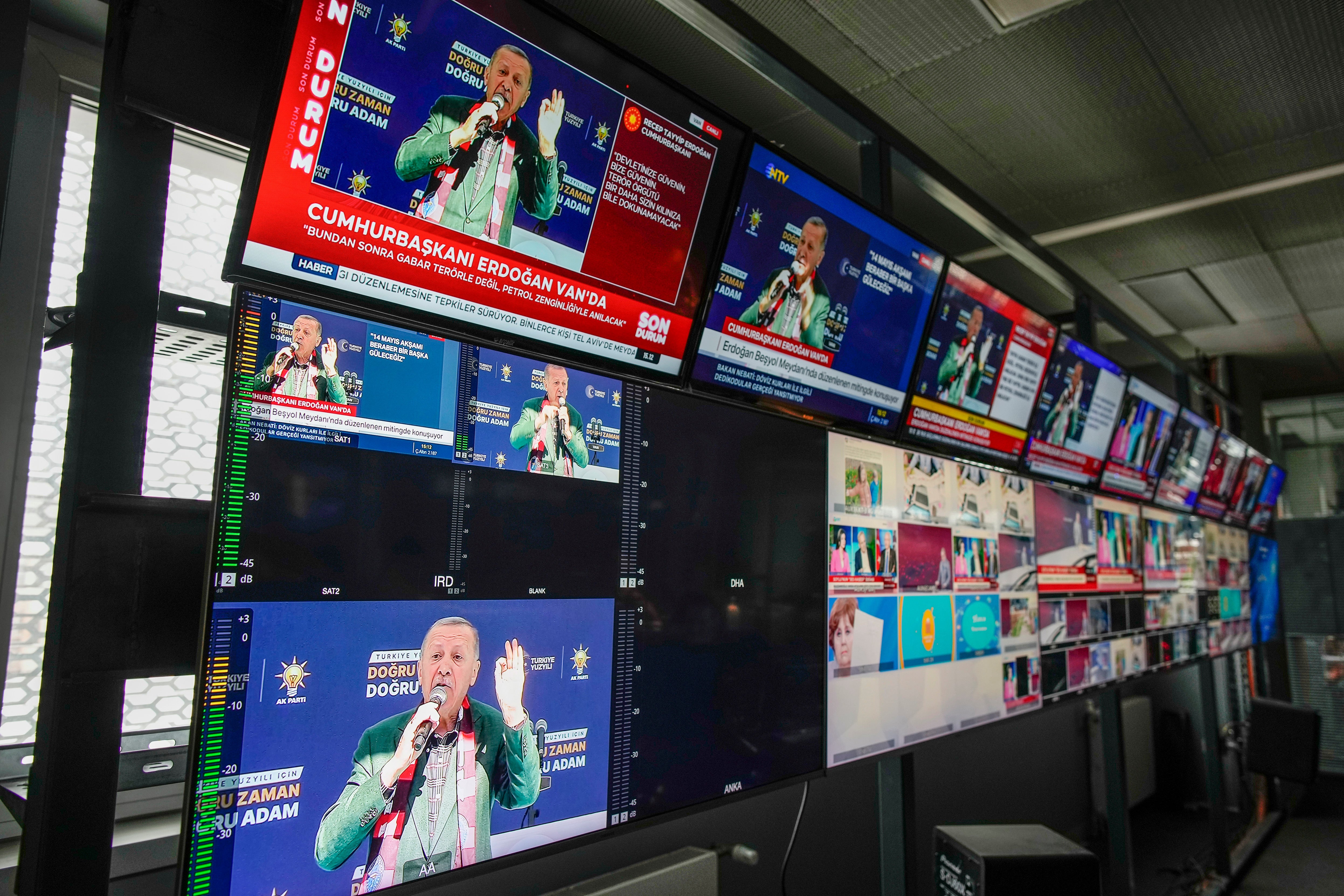TURQUÍA-PRENSA