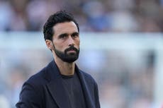 Fulham: Arbeloa recibe por comentarios sobre árbitro tras empate con Man United