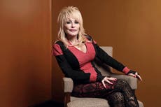 Sobrino de Dolly Parton niega amenazas contra su patrimonio y rechaza orden de alejamiento
