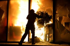 Estallan disturbios en Albania tras sumarse estudiantes a las protestas antigubernamentales