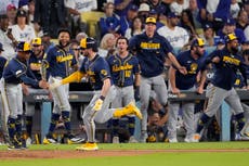 Los Cerveceros vencen 6-2 a los Dodgers y toman ventaja 3-0 en la Serie de Campeonato de la Nacional