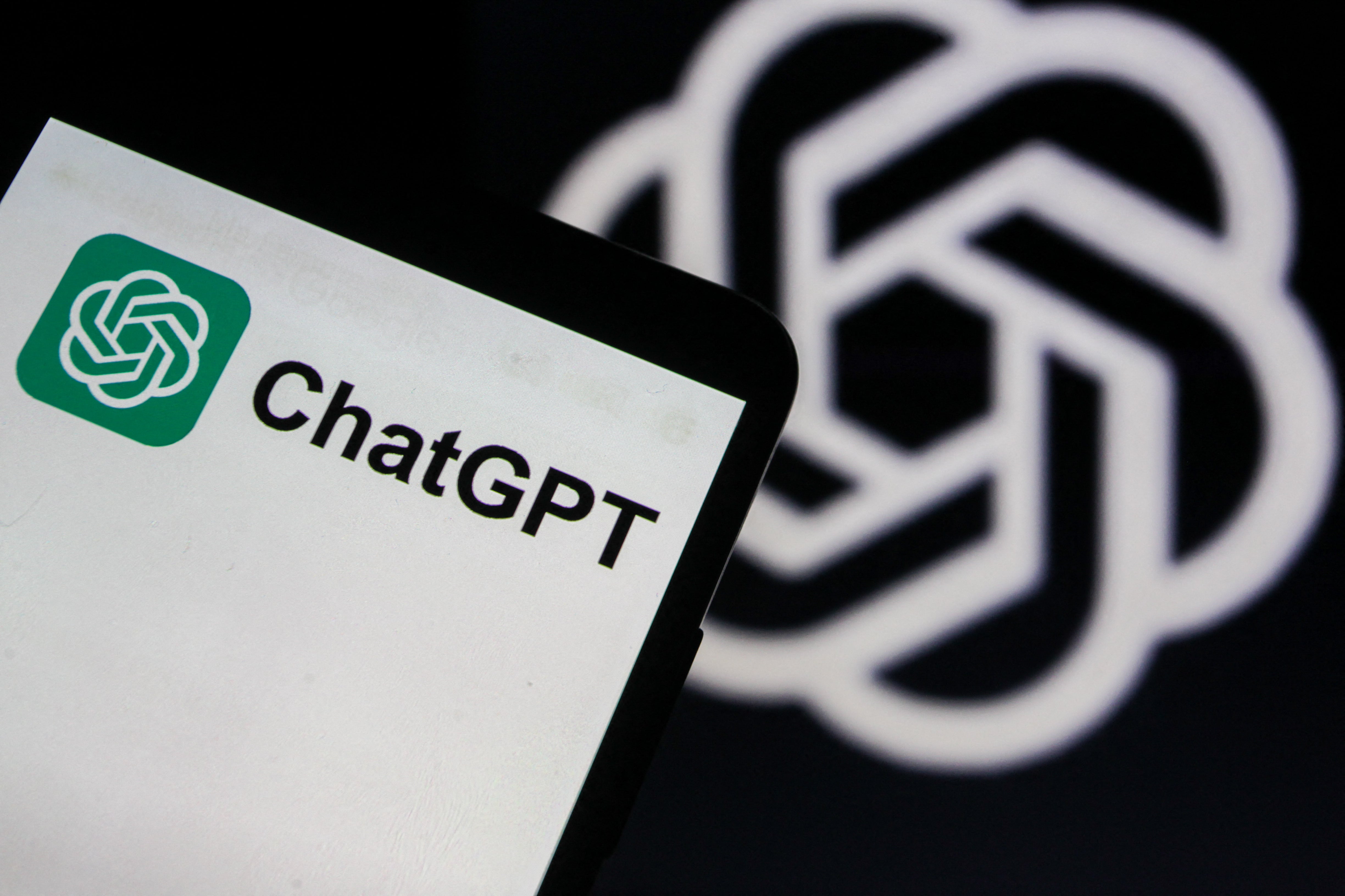 OpenAI bajo la lupa: demanda denuncia el supuesto uso de niños para entrenar ChatGPT