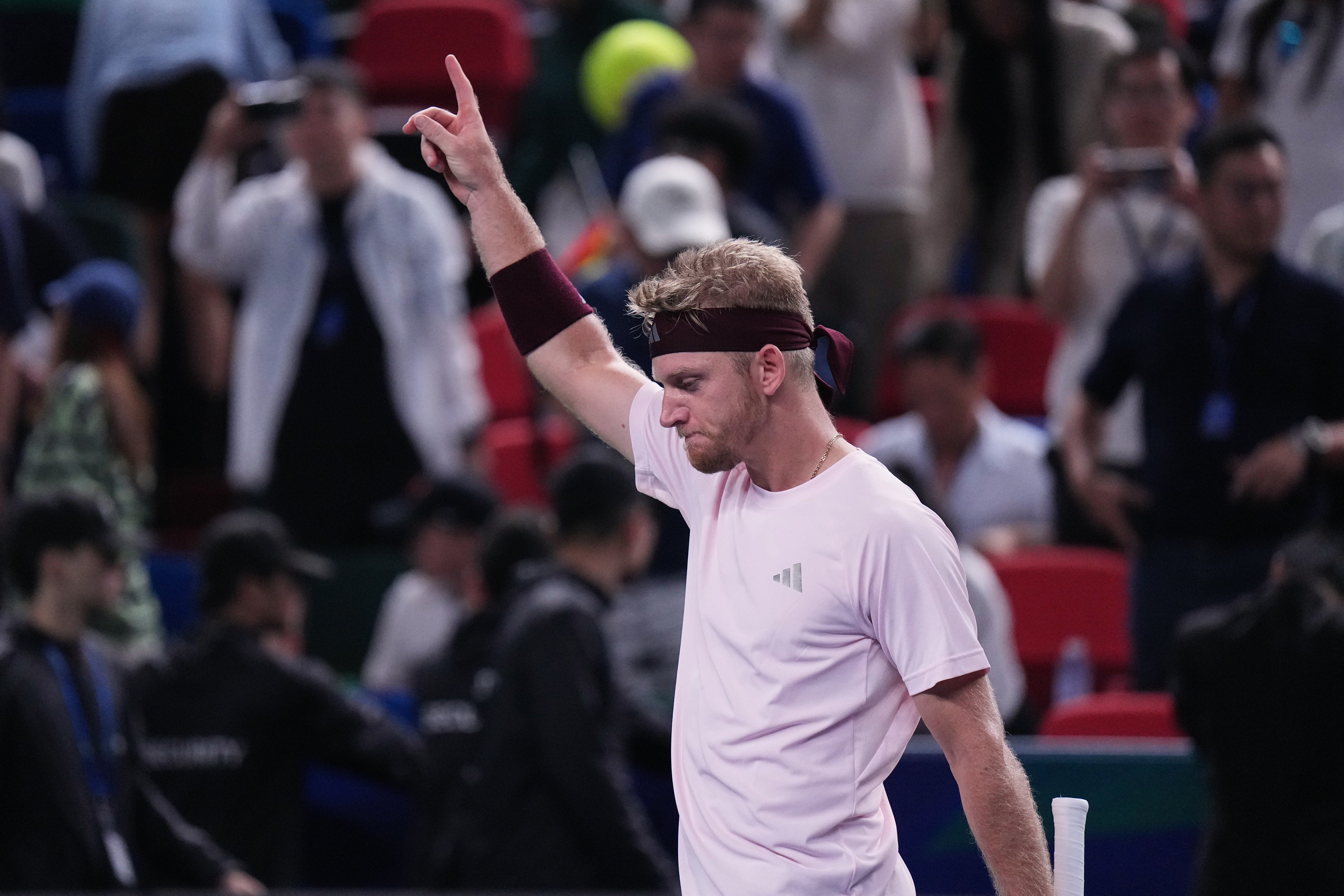 Davidovich Fokina sorprende a Zverev y avanza a la final de Shanghái ante Jodar