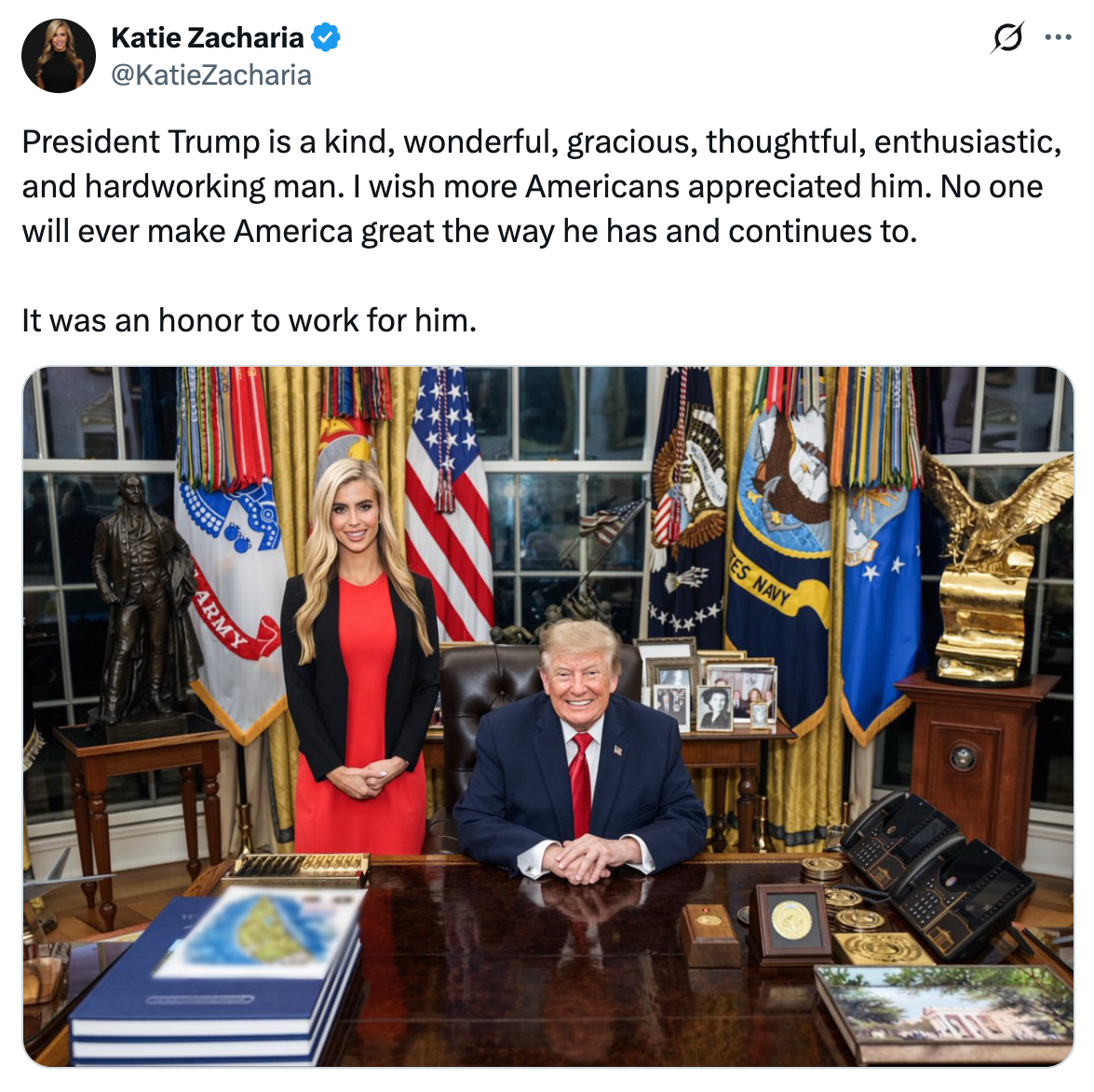 La exportavoz de la Casa Blanca, Katie Zacharia, publicó un par de tuits de despedida en los que rendía homenaje al presidente Donald Trump; el primero de ellos incluía un mapa difuminado en una esquina