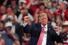 Trump y Vance anunciarán programa para dar dinero a quienes denuncien fraude en el gobierno