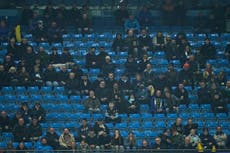 Notoria ausencia de hinchas del Man City en goleada 5-1 al AEK Atenas en la Champions